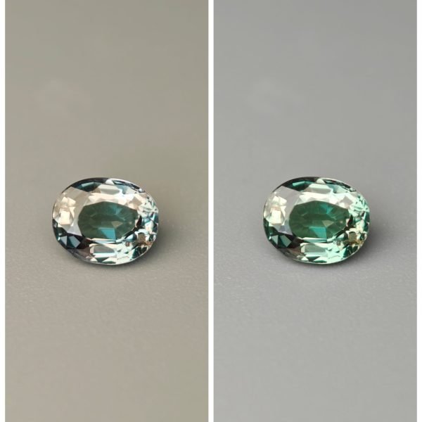 Alessandrite 0.77 ct su sfondo grigio